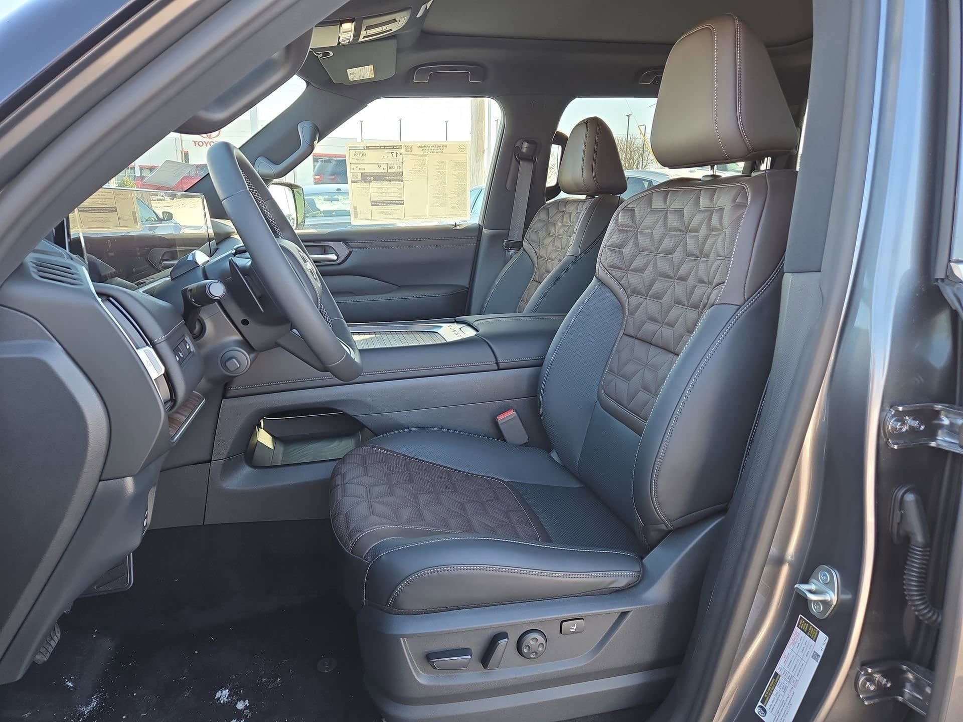 New 2026 Nissan Armada Platinum Reserve image 10