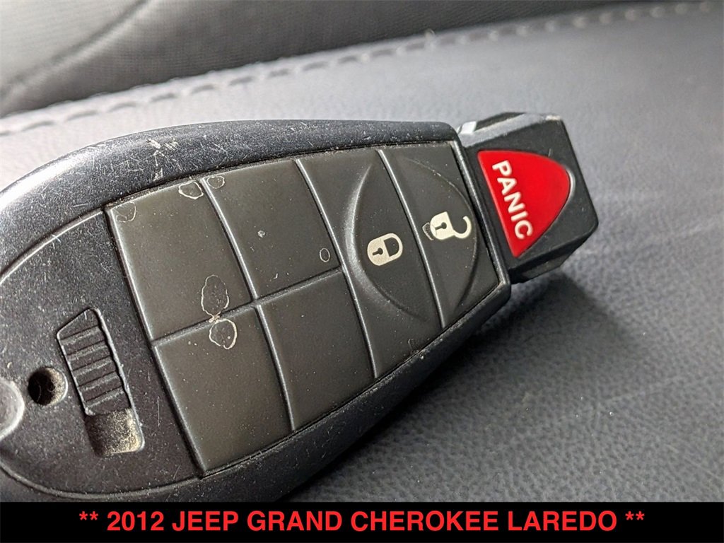 Used 2012 Jeep Grand Cherokee Laredo w/ Laredo E Group image 27