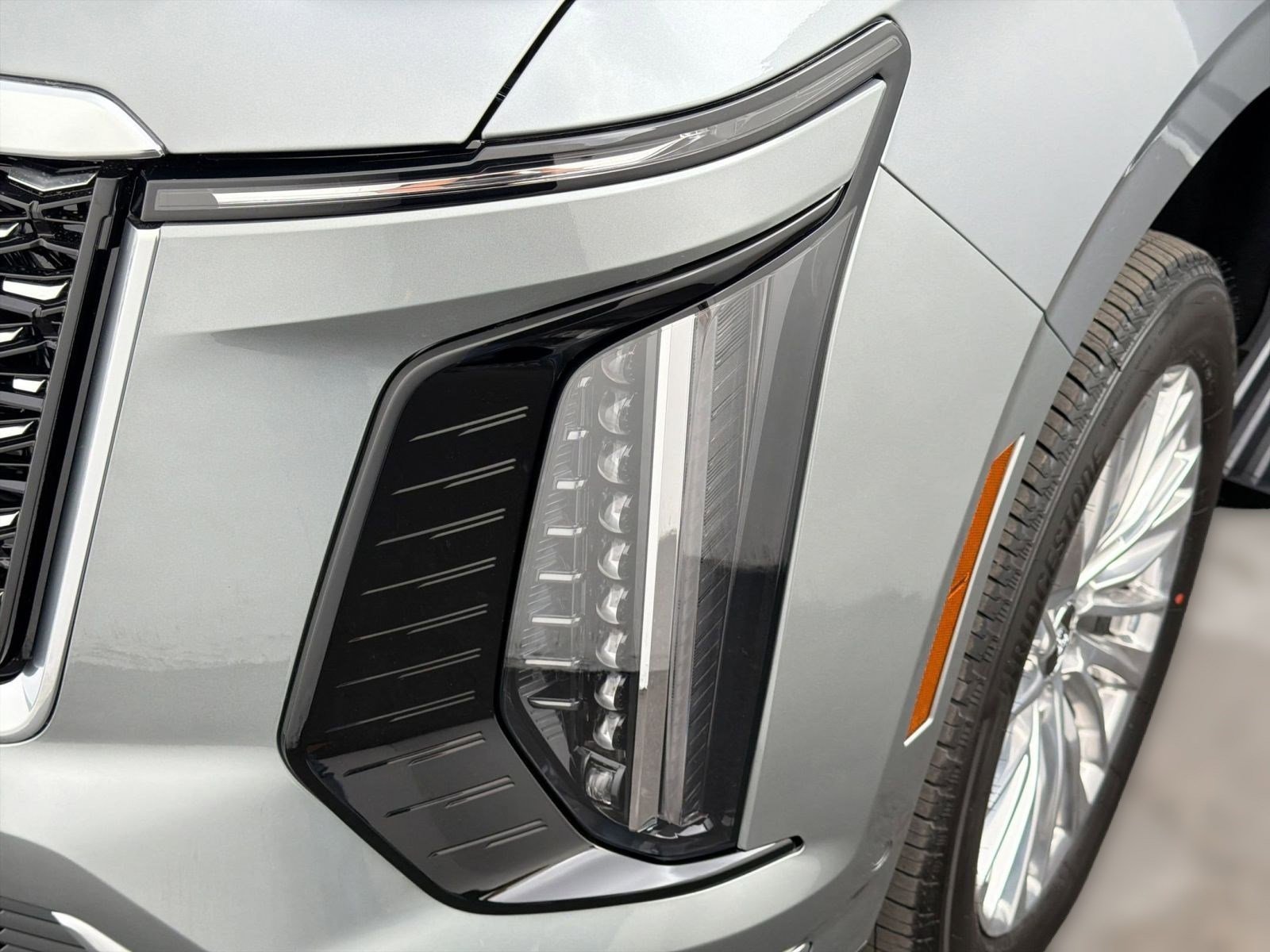 New 2026 Cadillac Escalade Luxury AWD/4WD image 11