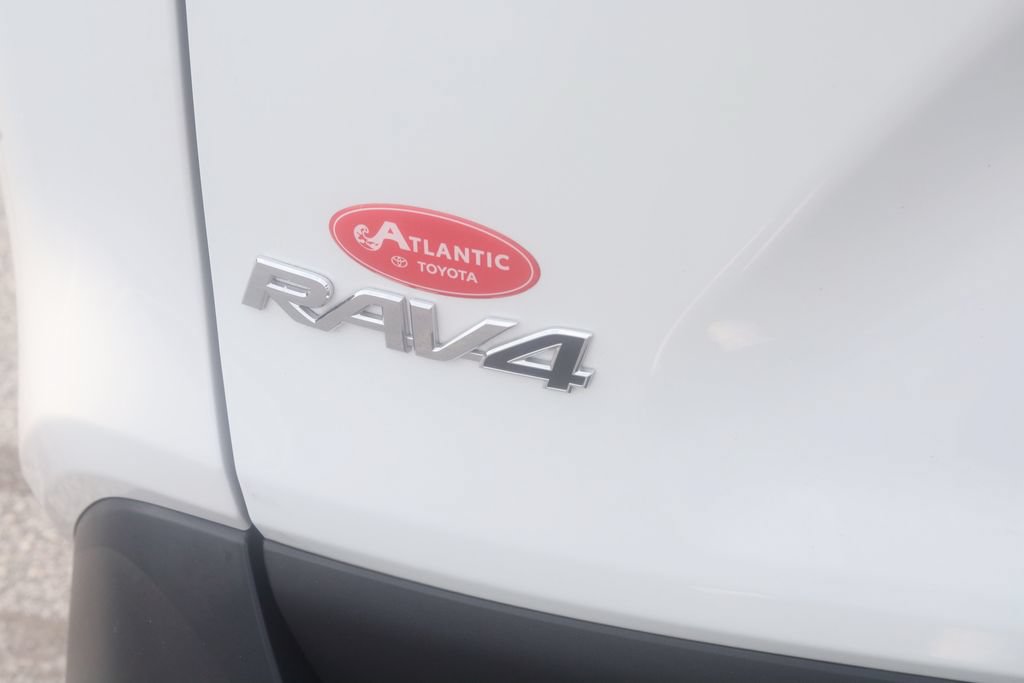 Used 2024 Toyota RAV4 XLE Premium FWD image 31