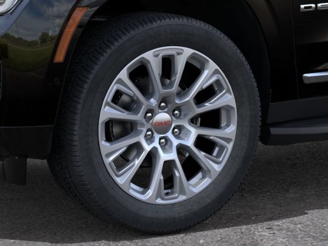 New 2026 GMC Yukon XL Denali w/ LPO, Floor Liner Package AWD/4WD image 9