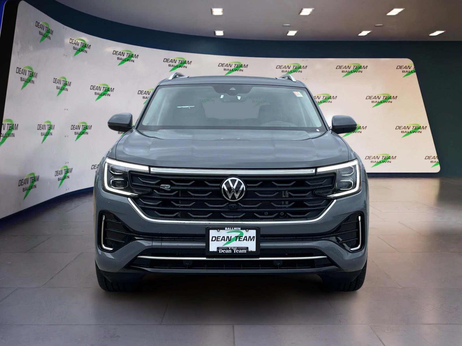 New 2026 Volkswagen Atlas SEL Premium R-Line image 2