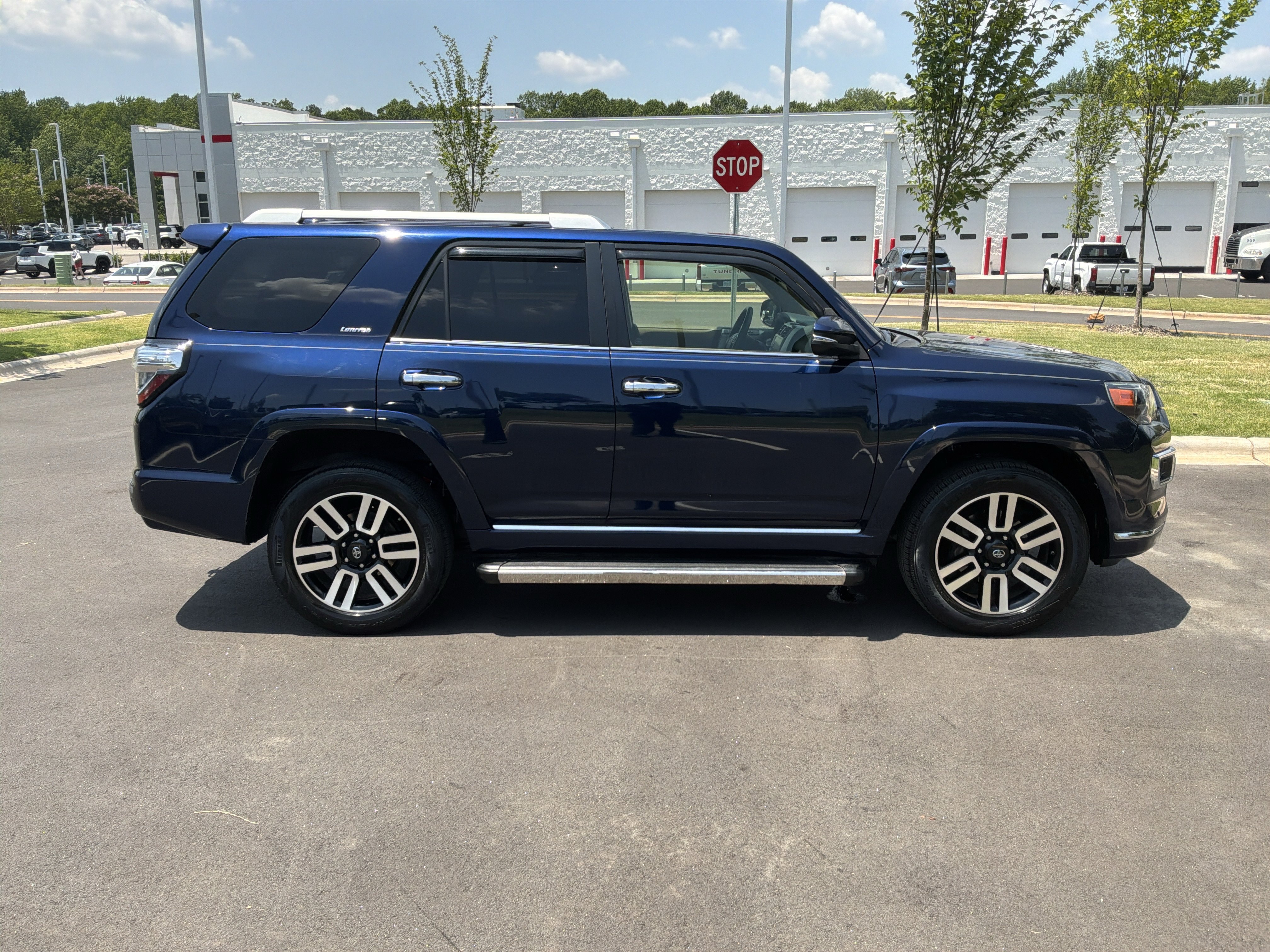 Used 2020 Toyota 4Runner Limited AWD/4WD image 11