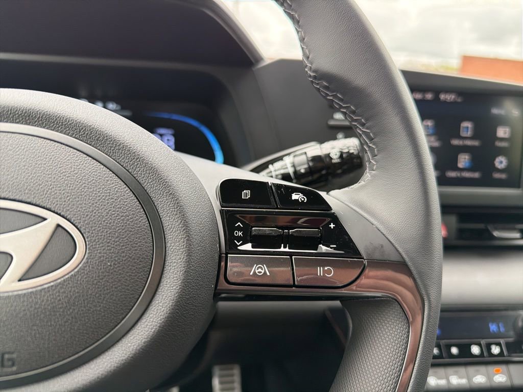 New 2026 Hyundai Elantra Sport FWD image 31