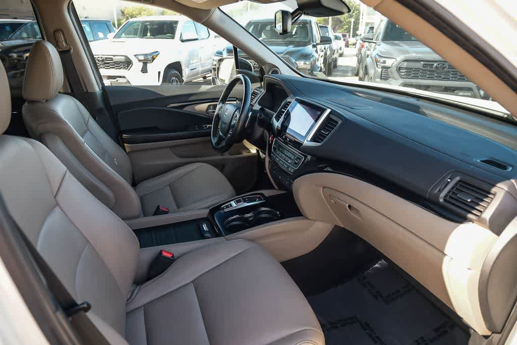 Used 2016 Honda Pilot Touring image 15