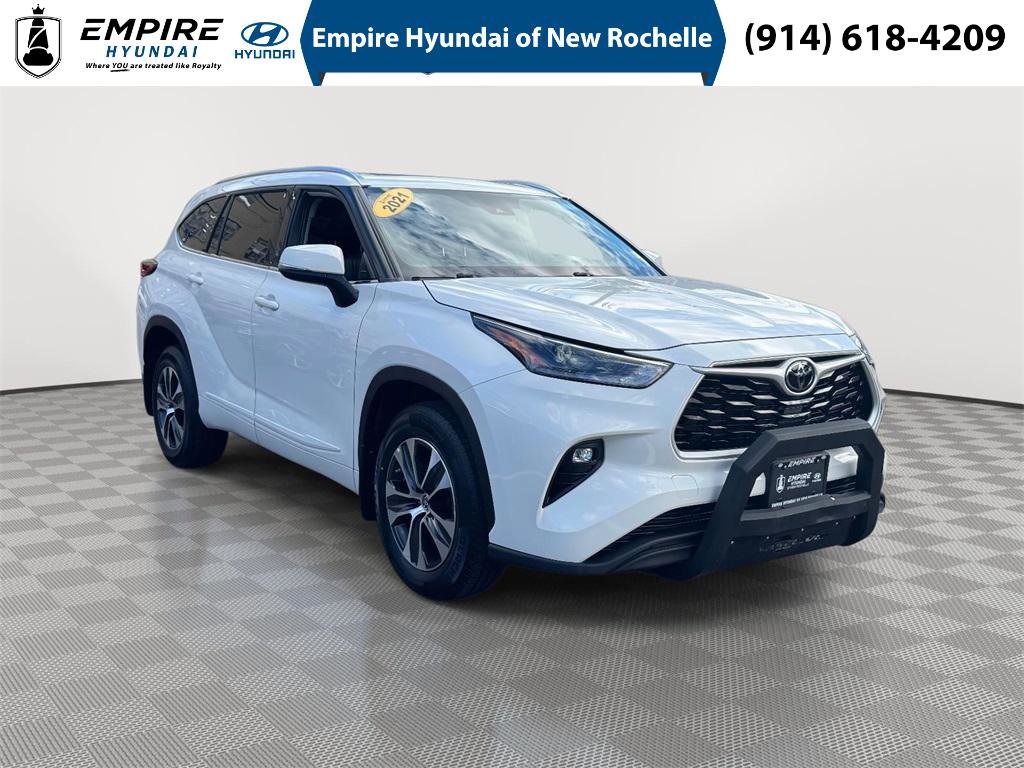 Used 2021 Toyota Highlander XLE