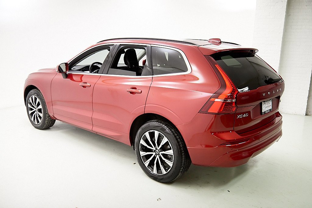 Certified 2023 Volvo XC60 B5 Core w/ Climate Package image 7