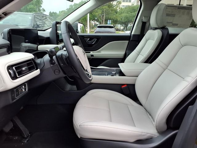 New 2026 Lincoln Aviator 2WD image 7