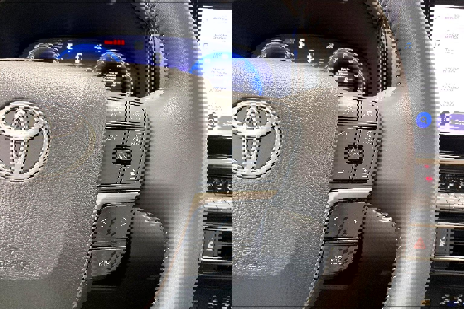 Used 2025 Toyota Camry XLE image 21