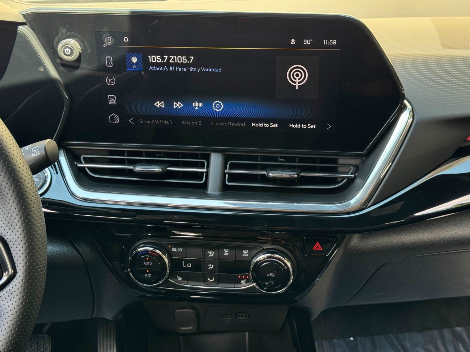 Used 2025 Chevrolet Trax RS FWD image 20