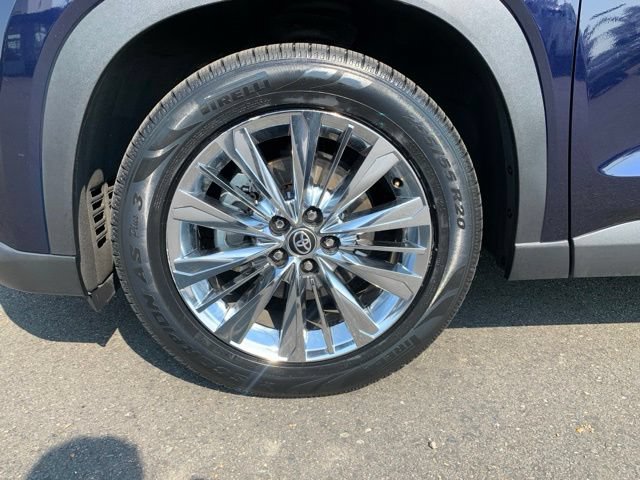 Used 2024 Toyota Grand Highlander AWD image 11