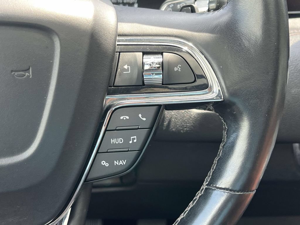 Used 2021 Lincoln Navigator Reserve w/ Luxury Package AWD/4WD image 25