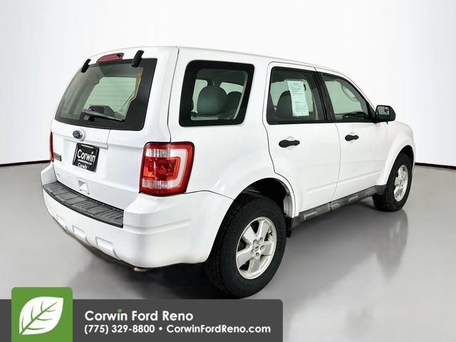 Used 2010 Ford Escape XLS AWD/4WD image 7
