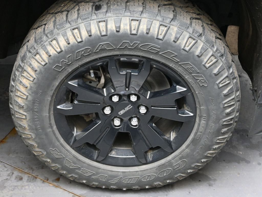 Used 2021 GMC Canyon AT4 image 10