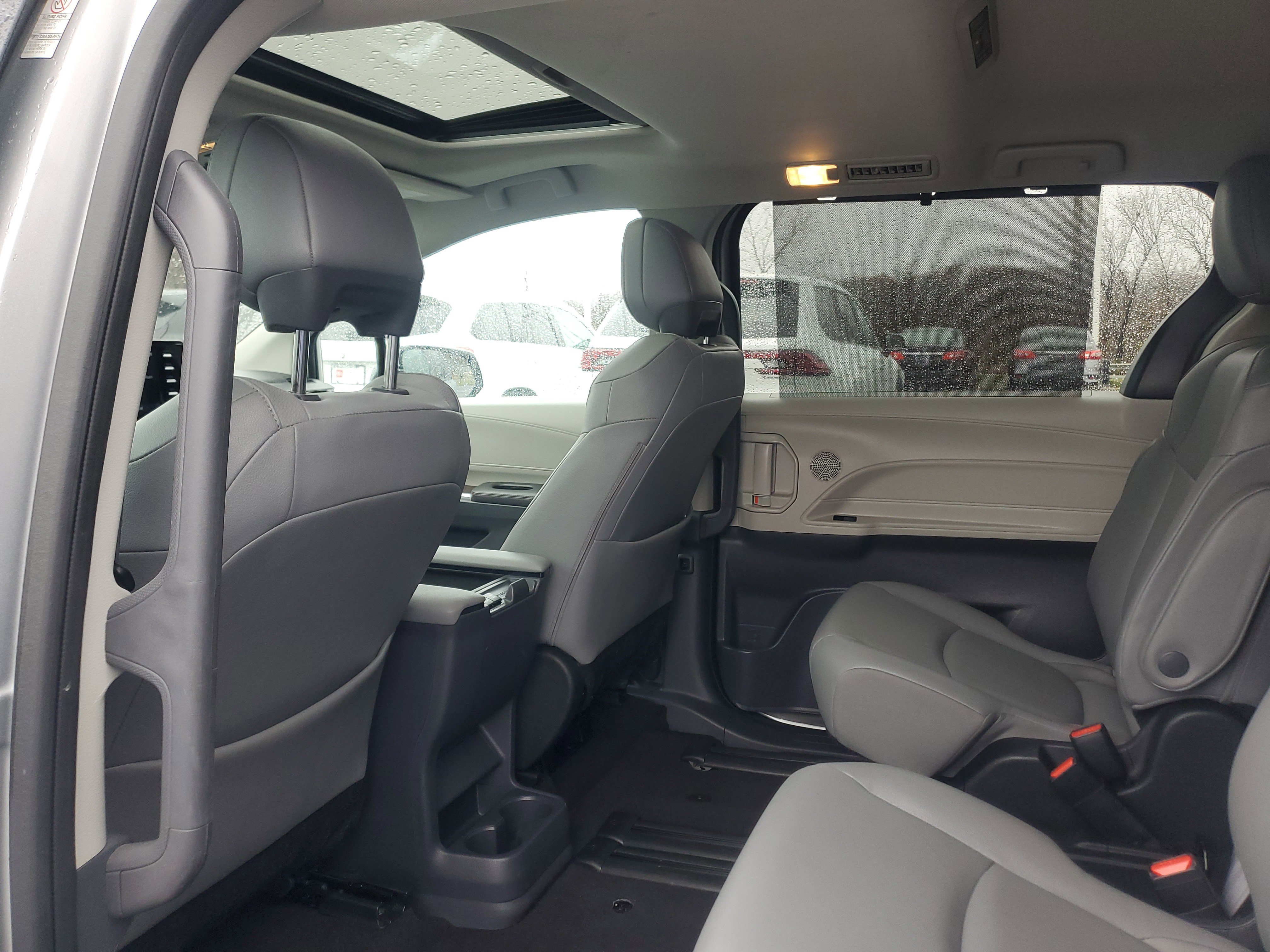 Certified 2024 Toyota Sienna XLE image 12