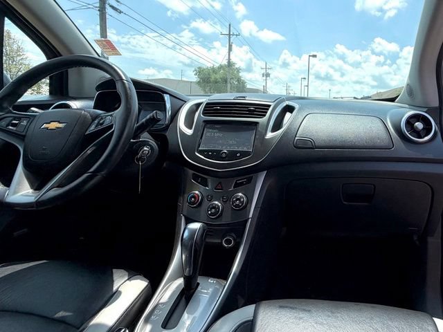 Used 2016 Chevrolet Trax LTZ w/ Midnight Edition AWD/4WD image 12