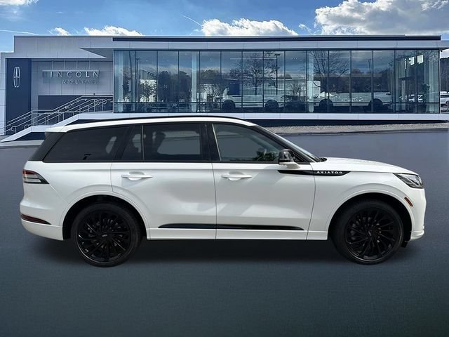 New 2026 Lincoln Aviator Reserve w/ Jet Appearance Package AWD/4WD image 9