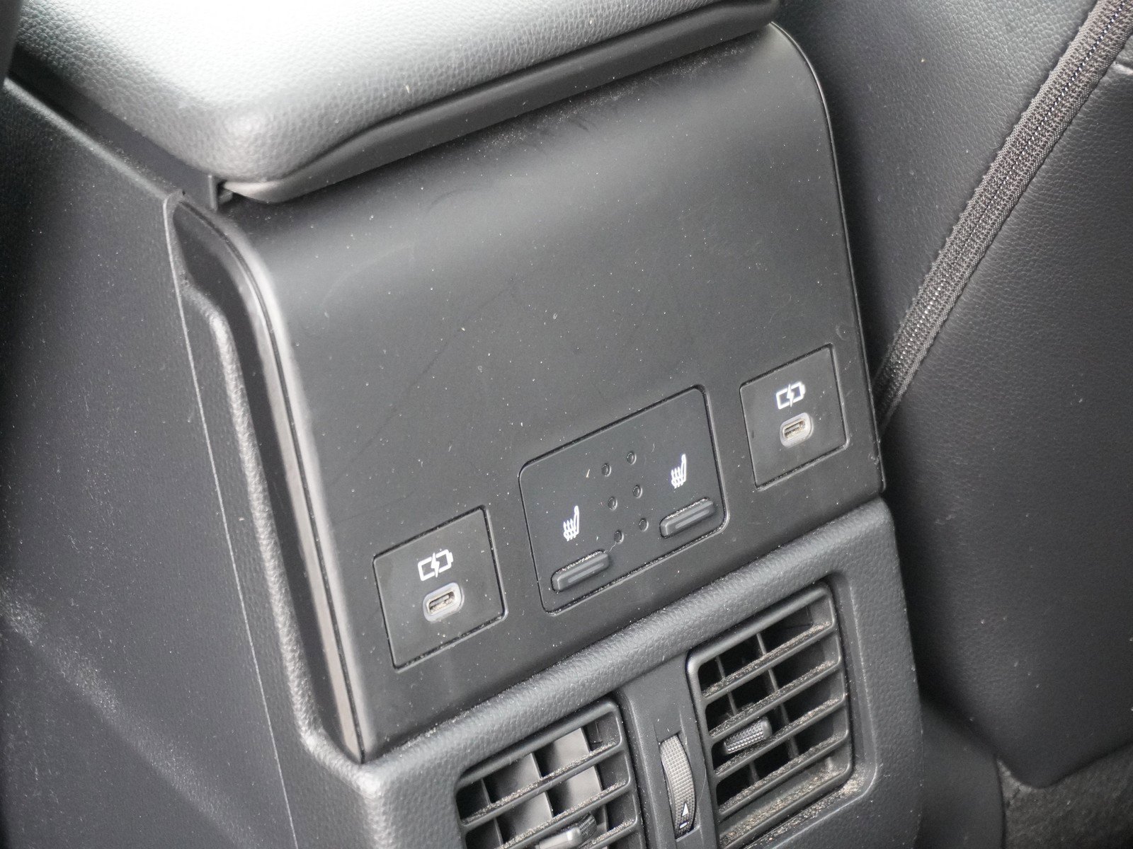 Used 2023 Toyota bZ4X Limited image 15