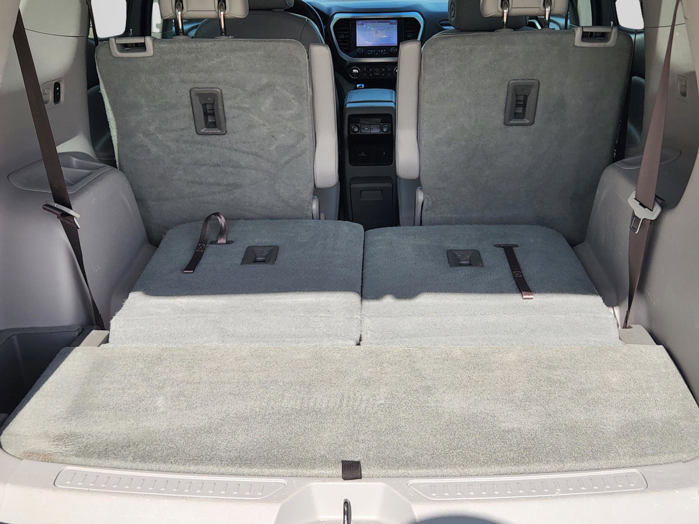 Used 2018 GMC Acadia SLT image 31