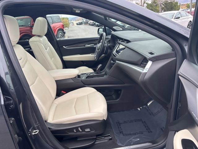 Certified 2023 Cadillac XT5 Sportv w/ Technology Package image 35