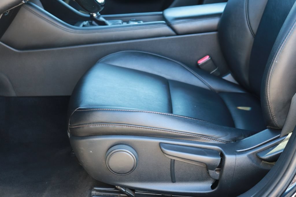 Used 2020 MAZDA MAZDA3 Hatchback FWD image 11