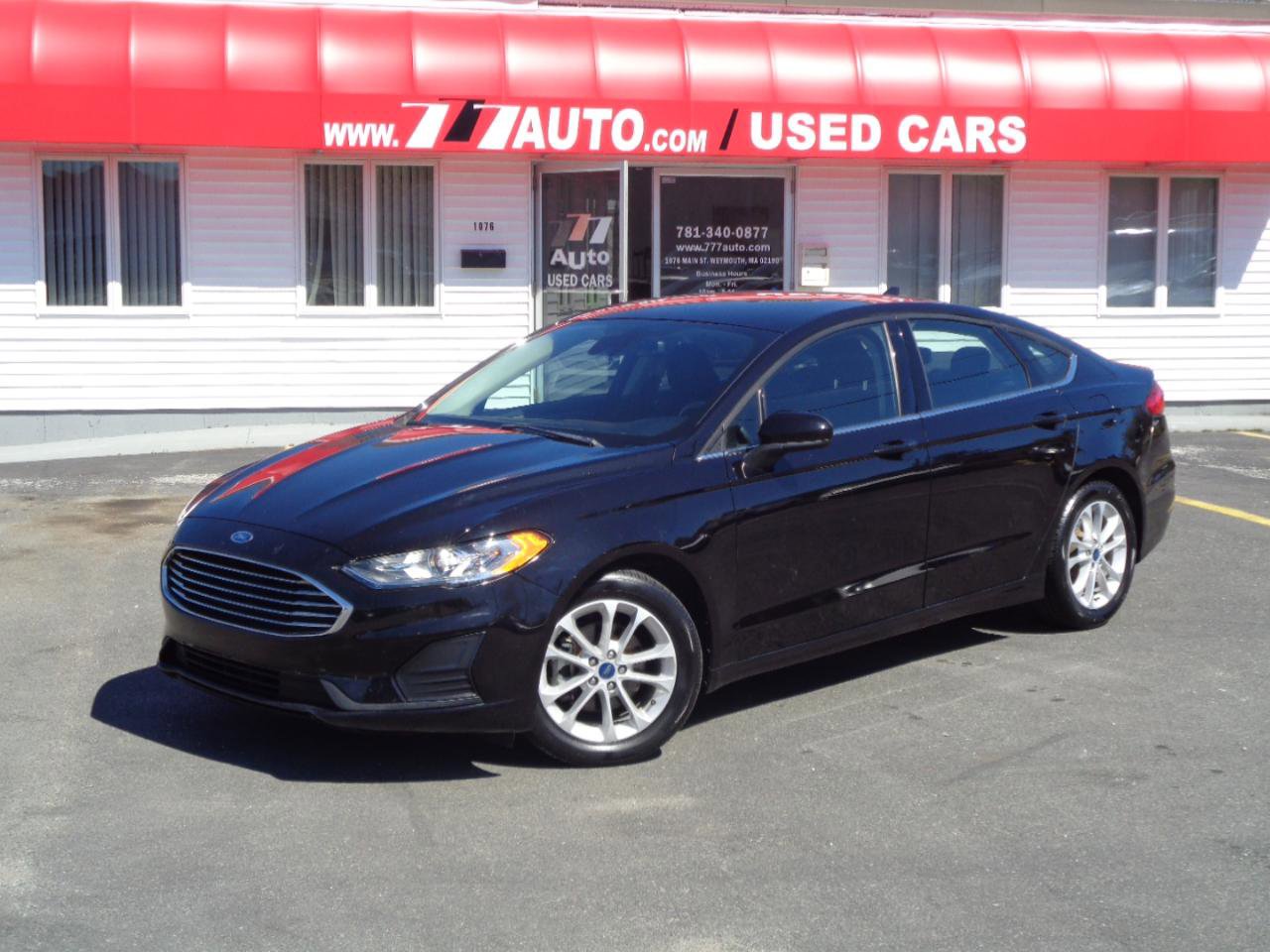 Used 2020 Ford Fusion SE FWD image 1
