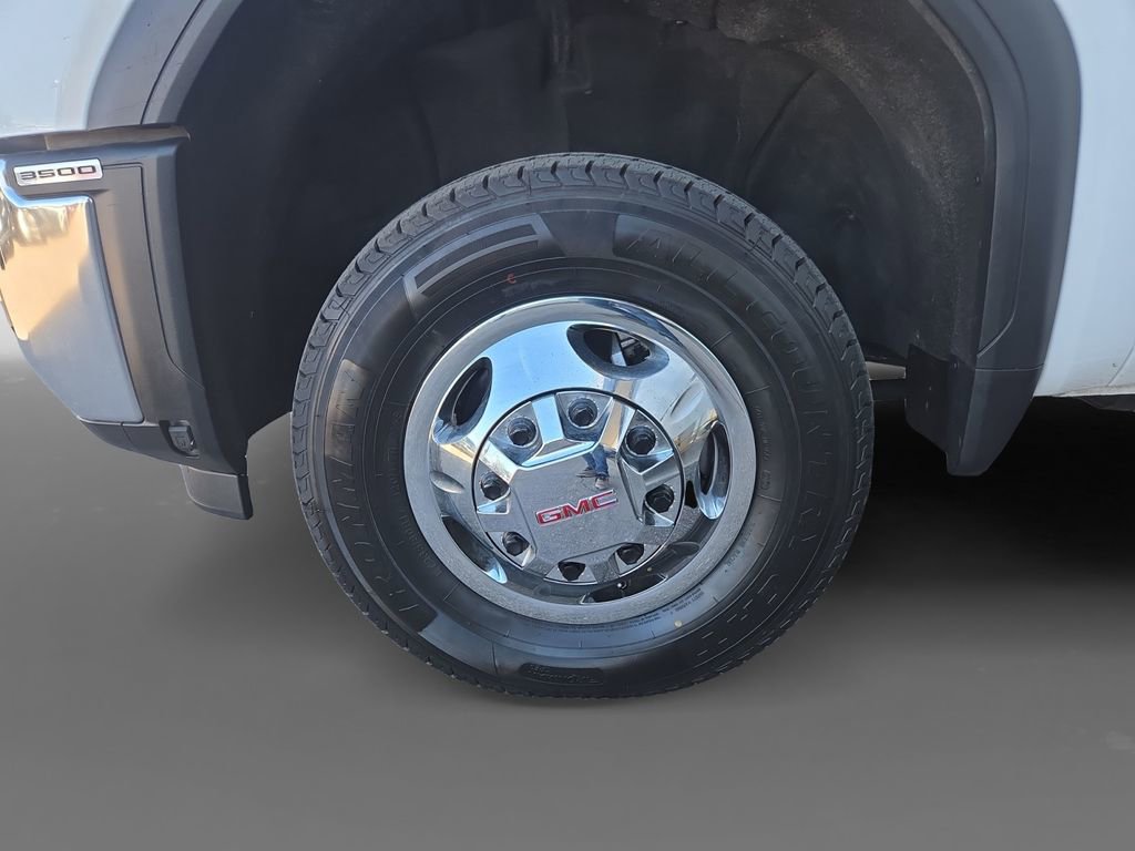 Used 2024 GMC Sierra 3500 SLT image 16