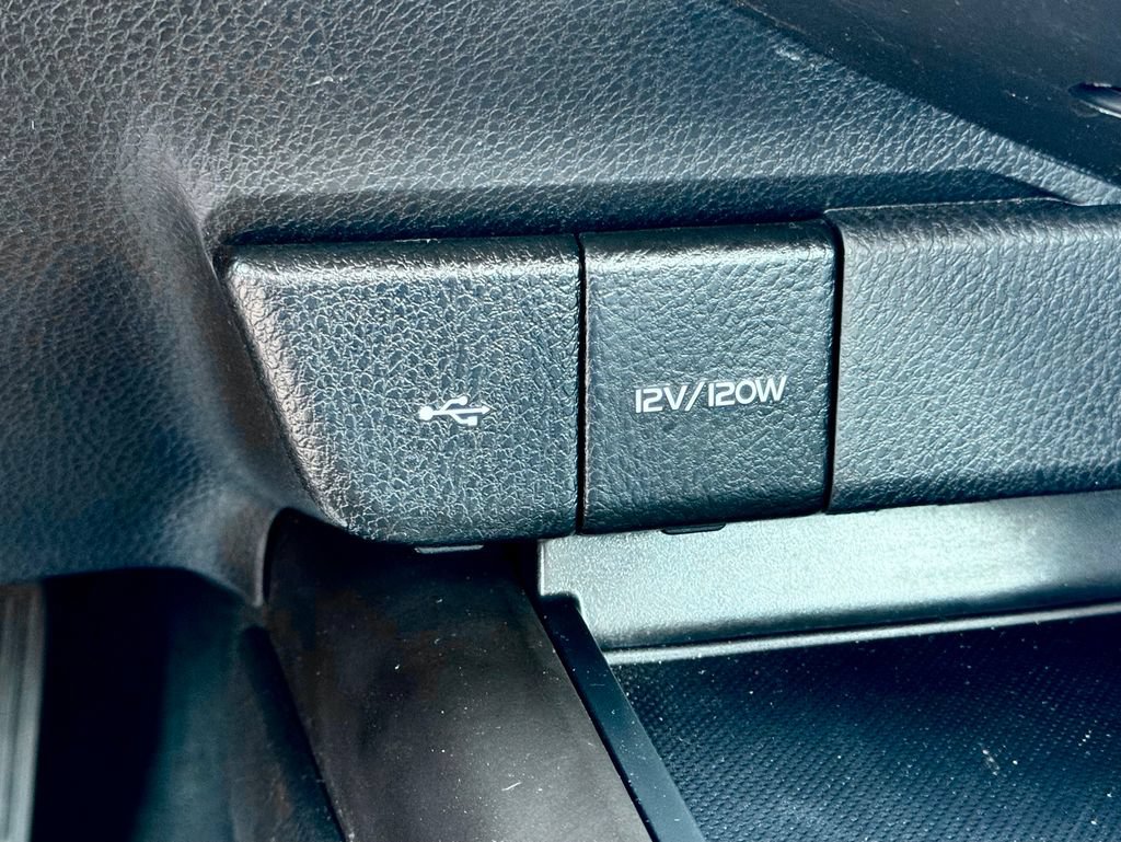 Used 2024 Toyota Camry SE FWD image 21
