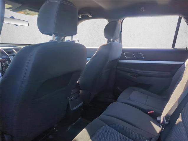 Used 2017 Ford Explorer XLT image 14