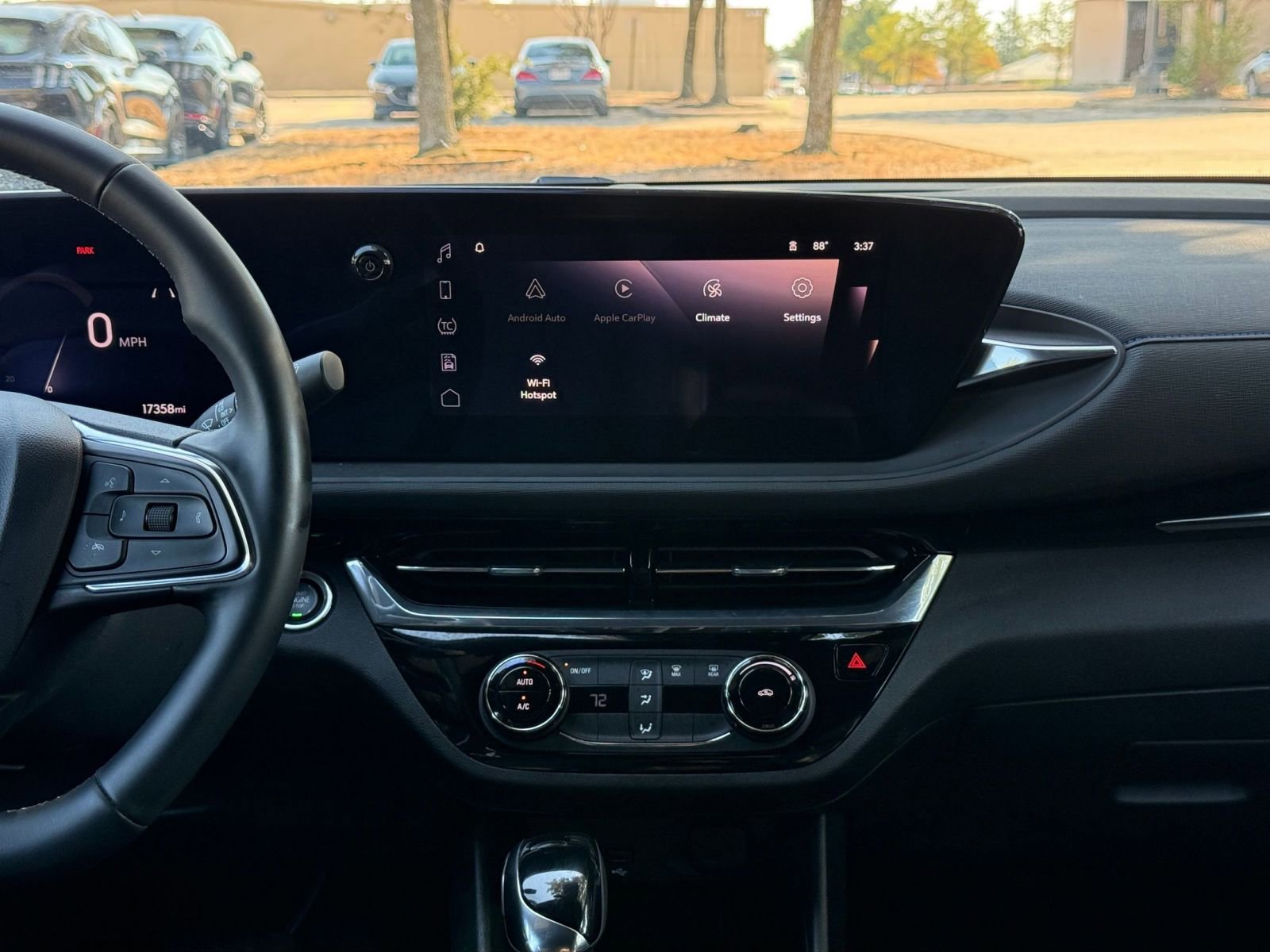 Used 2025 Buick Envista Sport Touring image 18