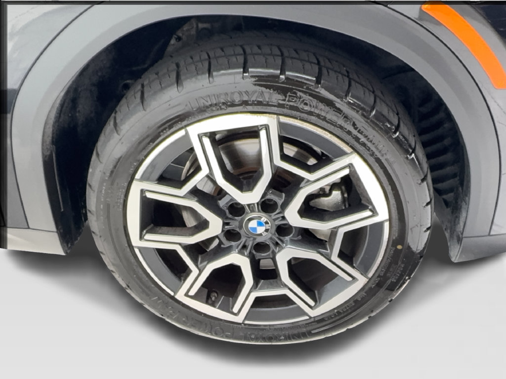 Used 2025 BMW X2 xDrive28i AWD/4WD image 16