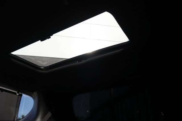Used 2019 Chrysler Pacifica Limited FWD image 54