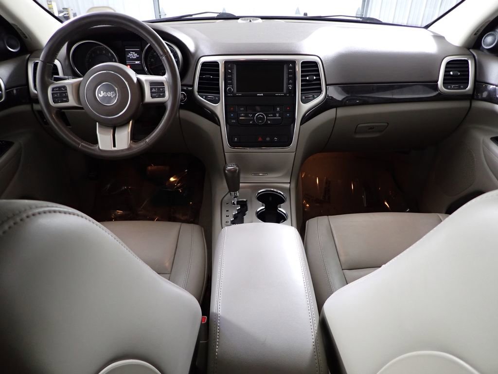 Used 2012 Jeep Grand Cherokee Laredo image 35