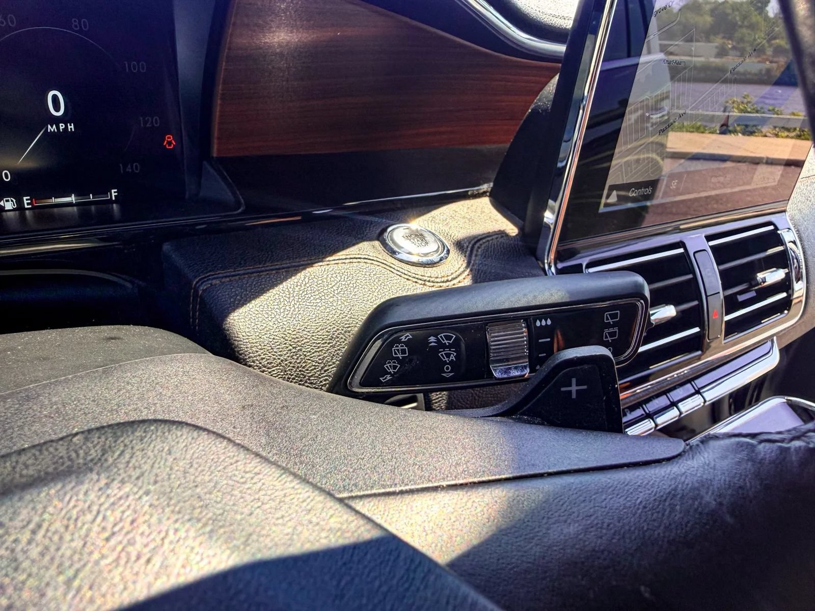 Used 2019 Lincoln Navigator L Reserve w/ Cargo Package AWD/4WD image 45