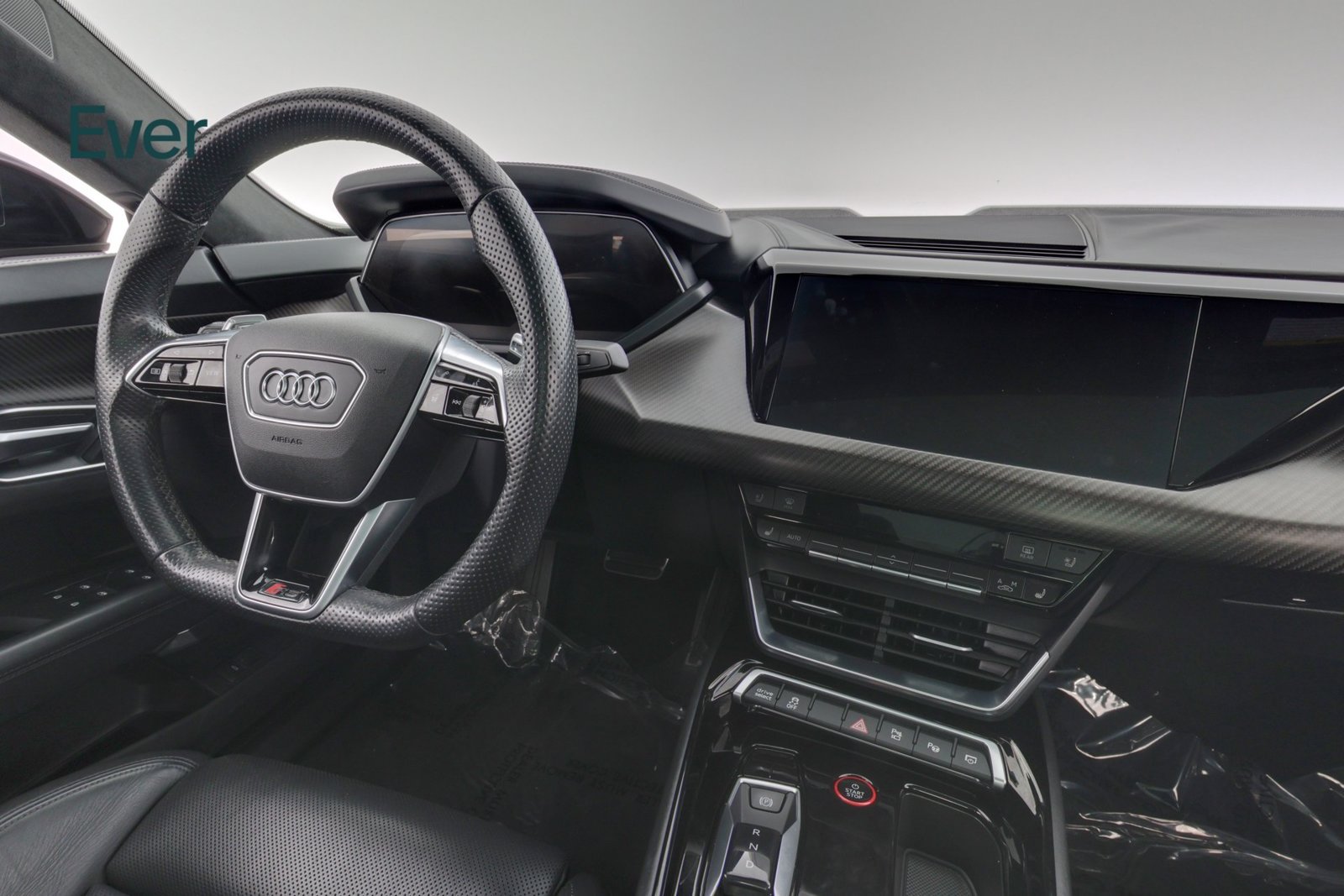 Used 2022 Audi RS e-tron GT w/ Carbon Performance Package AWD/4WD image 25