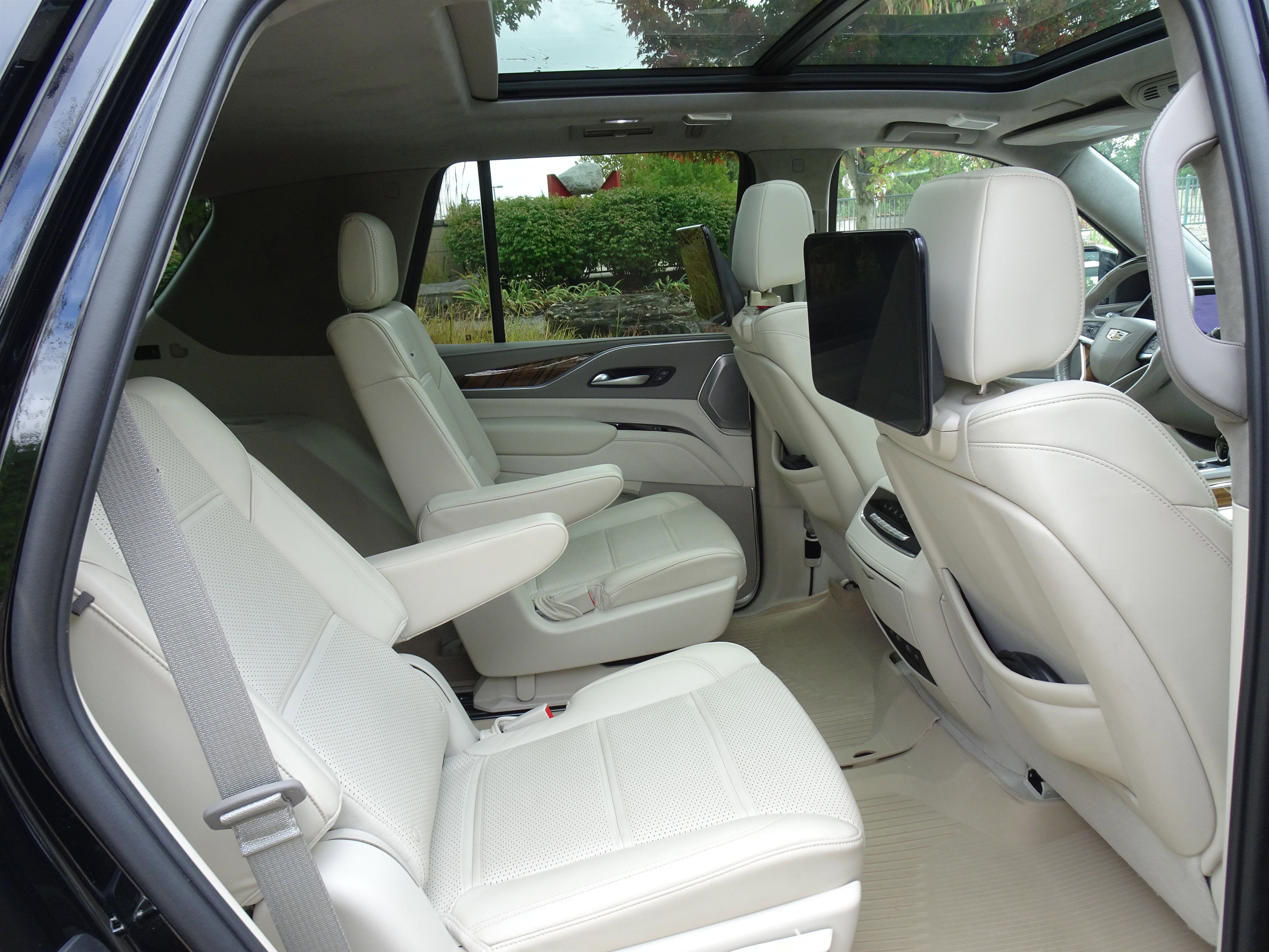 Used 2023 Cadillac Escalade Sport Platinum image 23