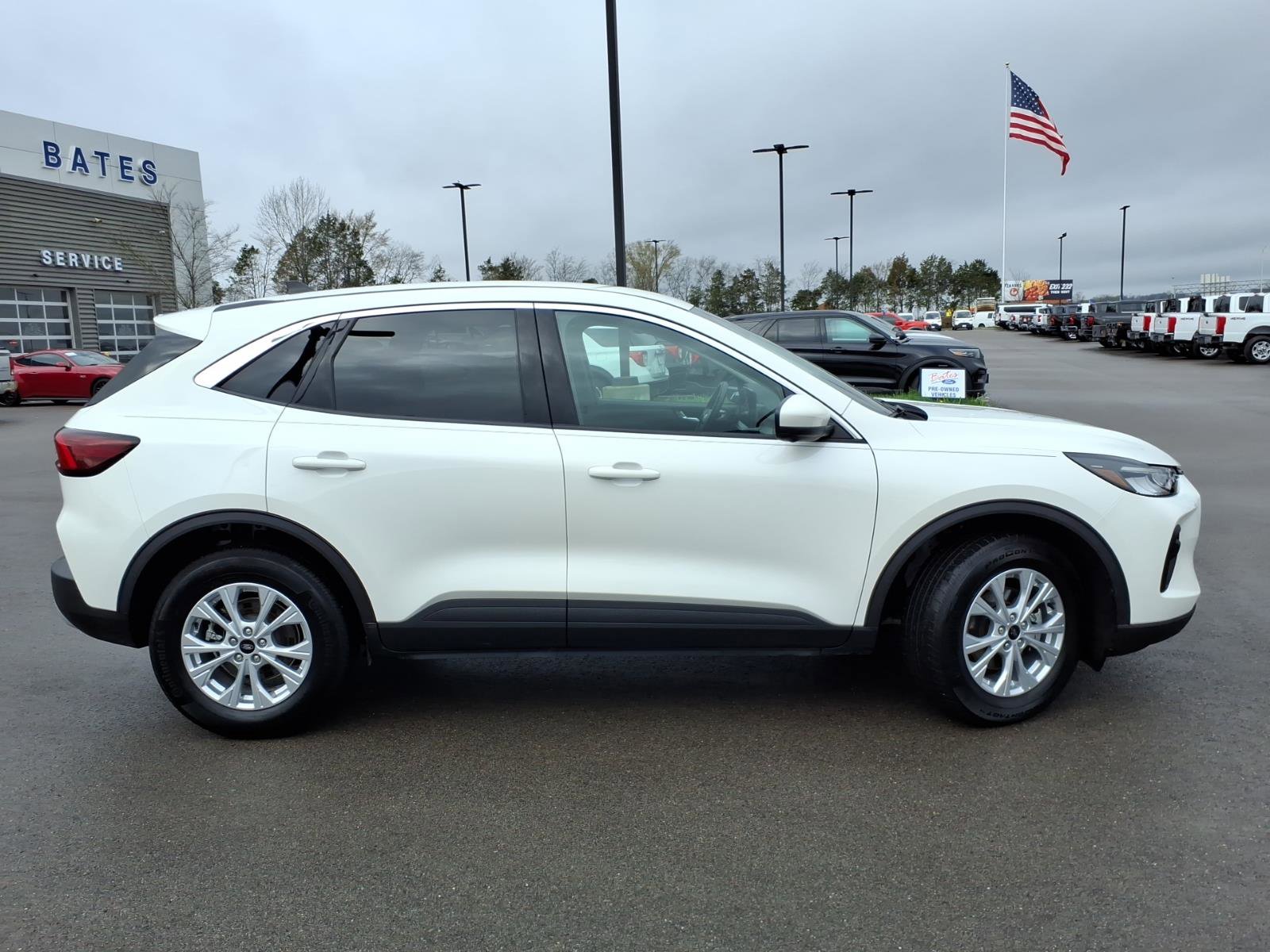 Certified 2023 Ford Escape Active w/ Tech Pack #2 AWD/4WD image 2