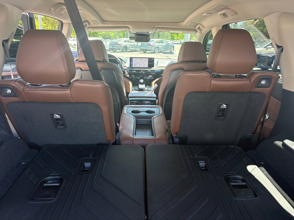 Certified 2026 Acura MDX w/ Technology Package image 15