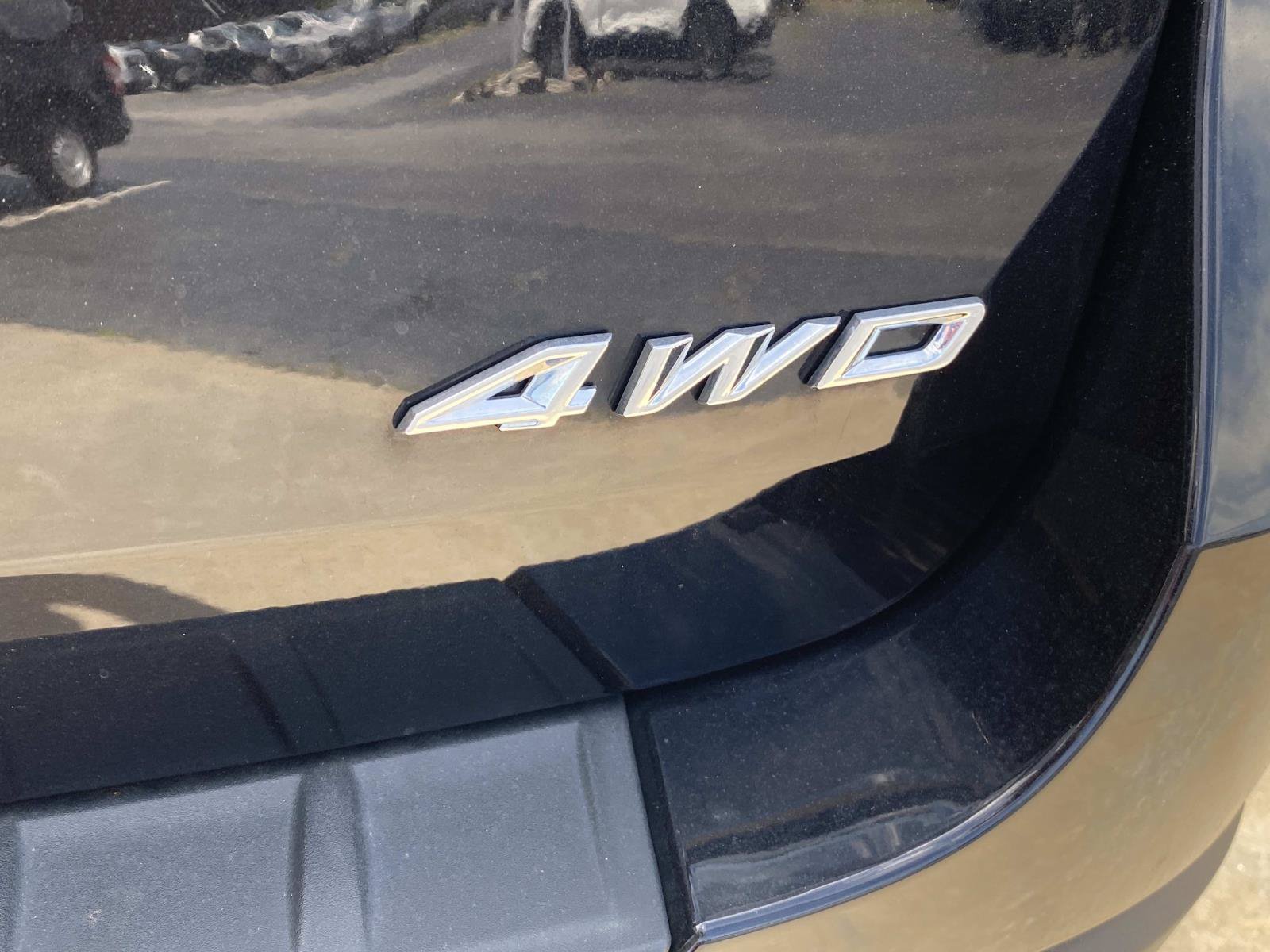 Used 2023 Ford Explorer XLT w/ Equipment Group 202A AWD/4WD image 7