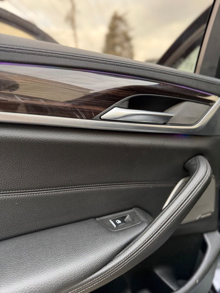 Used 2018 BMW 540i xDrive image 24