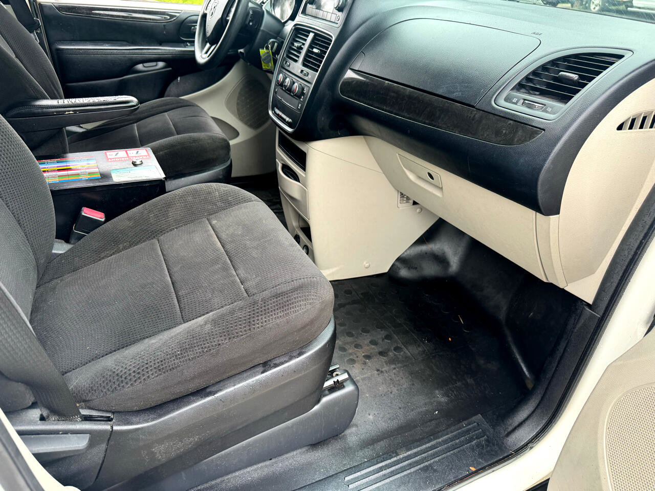 Used 2013 RAM C/V Tradesman image 19