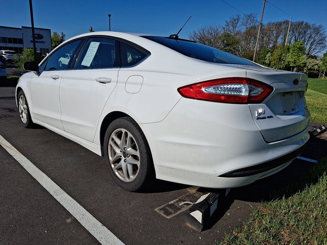 Used 2014 Ford Fusion SE FWD image 4