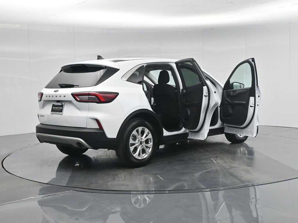 Used 2024 Ford Escape Active image 33