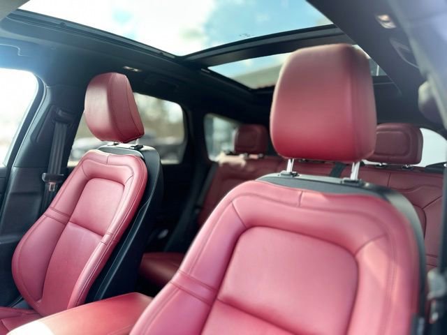 Used 2025 Lincoln Corsair Grand Touring w/ Equipment Group 301A image 12