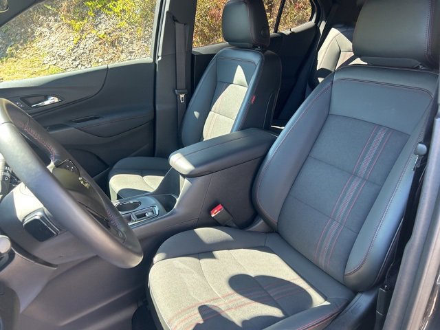 Used 2022 Chevrolet Equinox RS w/ Infotainment Package image 20