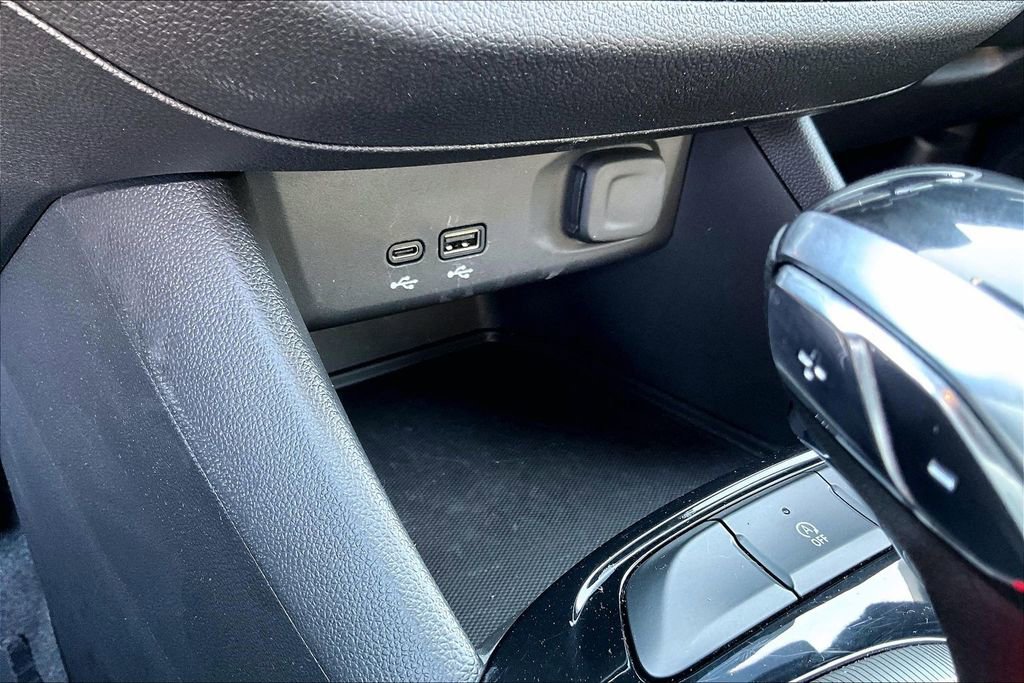 Used 2024 Buick Envista Sport Touring w/ Advanced Safety Package image 32