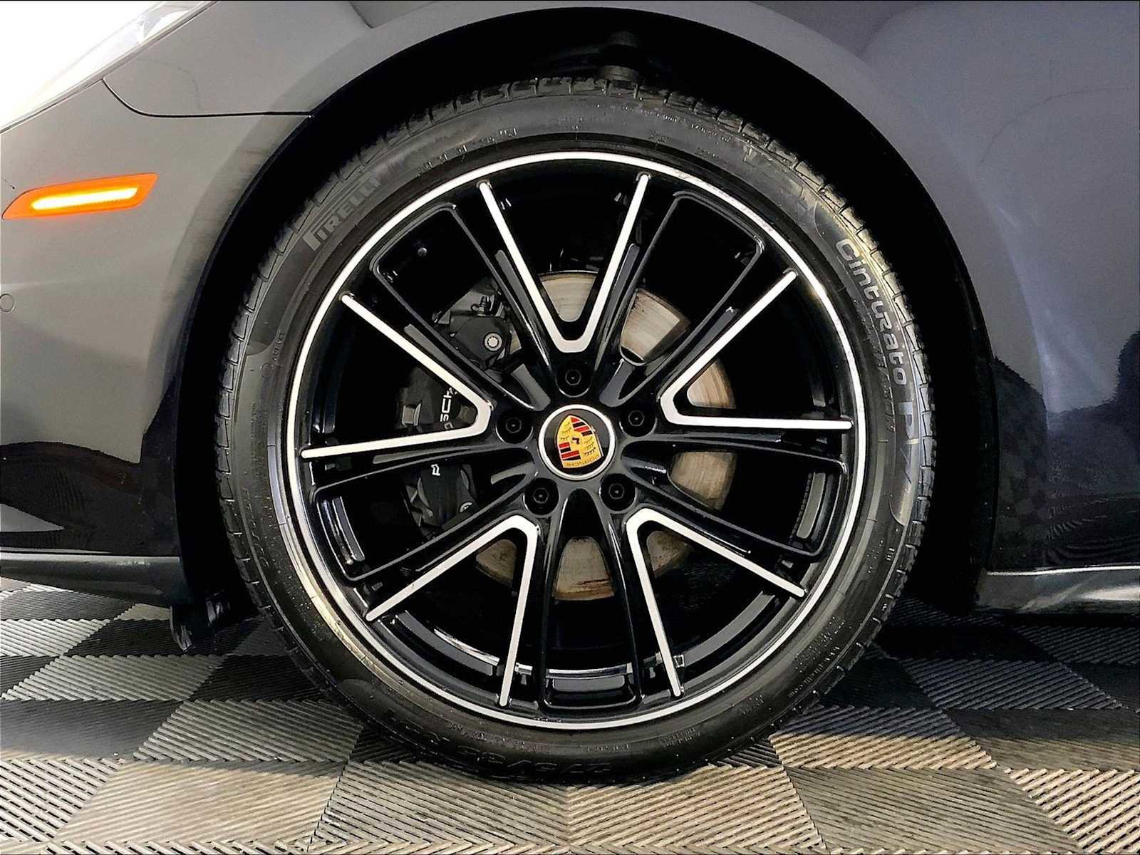 Certified 2023 Porsche Panamera 4 Platinum Edition AWD/4WD image 11
