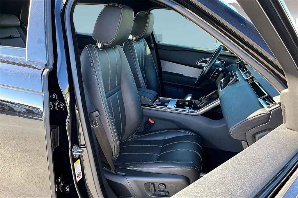 Used 2023 Land Rover Range Rover Velar R-Dynamic S image 27