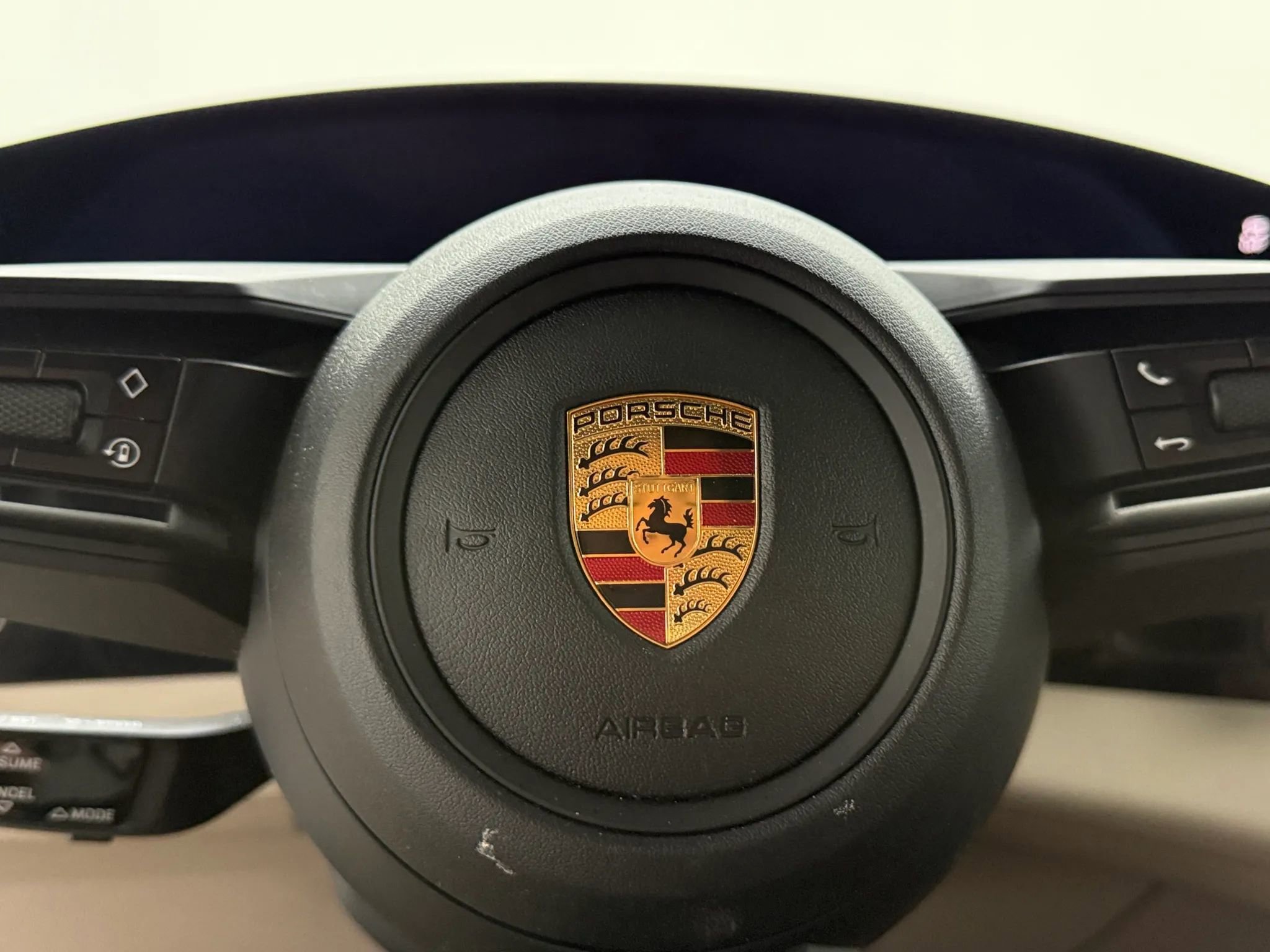 Used 2021 Porsche Taycan image 23