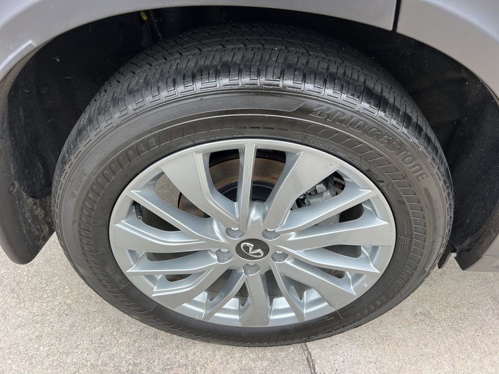 Certified 2025 INFINITI QX50 Luxe image 15